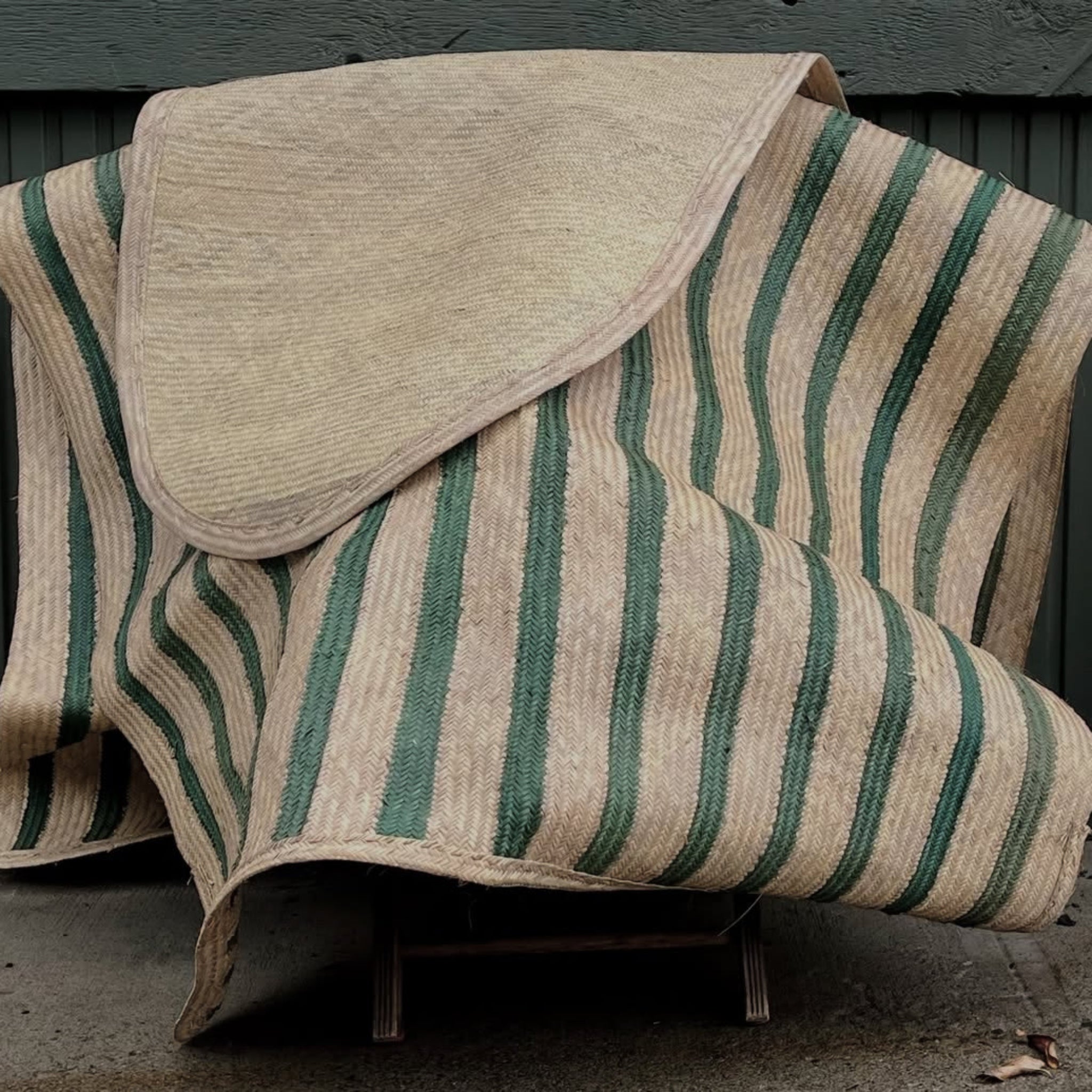 Fine weave Palm Area mat, striped